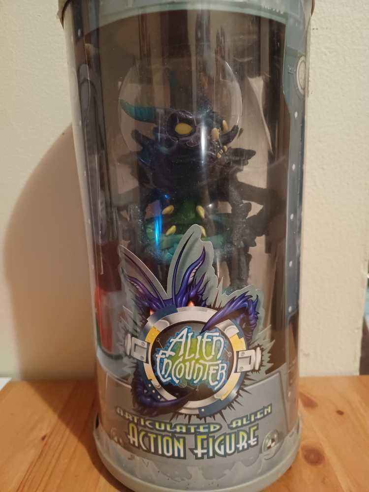Alien Encounter Articulated Alien Action Figure  action figure collectible - Main Image 1