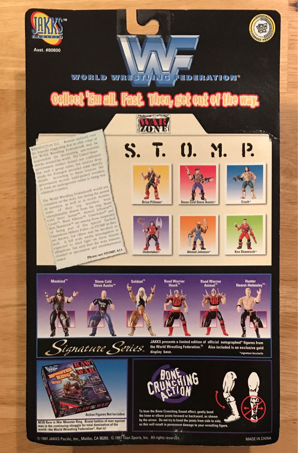 WWF Jakks Pacific BCA S.T.O.M.P. Series 1 “War Zone”: Ahmed Johnson - WWF Jakks Pacific BCA (WWF Jakks Pacific BCA S.T.O.M.P. Series 1 “War Zone”) action figure collectible [Barcode 039897808048] - Main Image 2