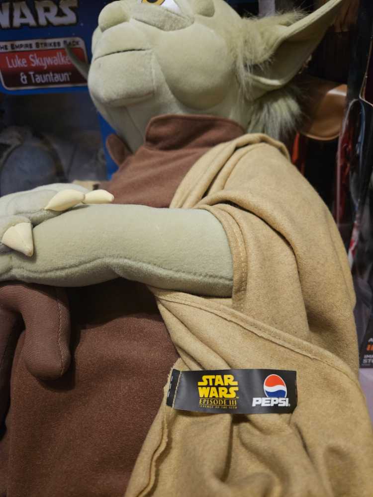 Yoda Episode III Revenge Of The Sith Pepsi Kmart Display  (Star Wars Plush) action figure collectible [Barcode 034517741415] - Main Image 3