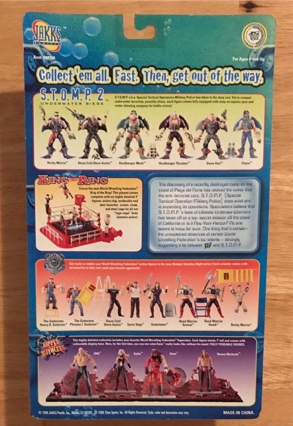 WWF Jakks Pacific BCA S.T.O.M.P. Series 2 “Underwater Siege”: Rocky Maivia - WWF Jakks Pacific BCA (WWF Jakks Pacific BCA S.T.O.M.P. Series 2 “Underwater Siege”) action figure collectible [Barcode 039897881058] - Main Image 2