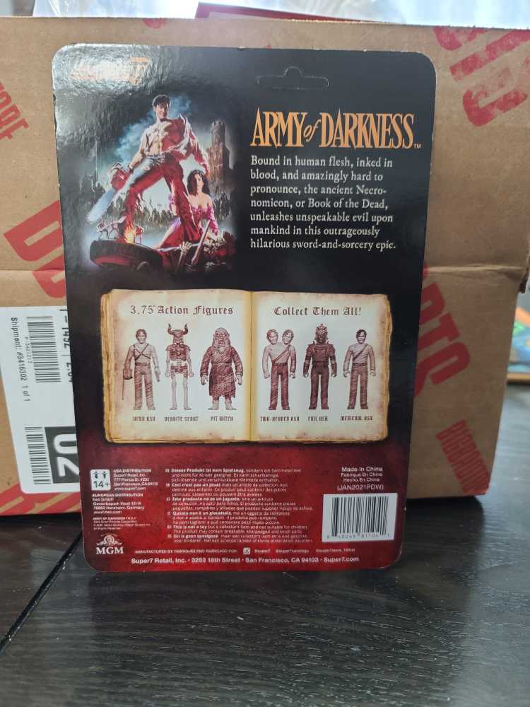 Super 7 Army of Darkness GITD Pit Witch - Super 7 (Horror) action figure collectible - Main Image 2