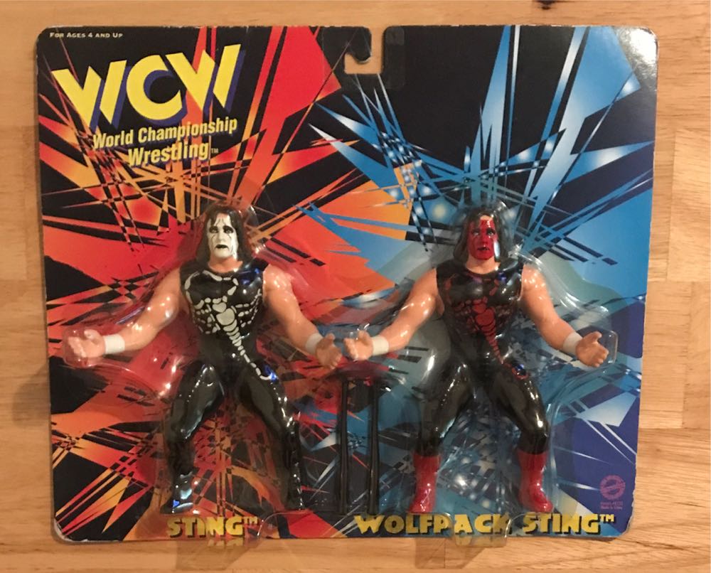 Wonde‚r Woma‚n Golden Armor: Funk‚o Pocket Pop! Mini-figural Keychain Bundle With 1 Compatible ’toysdiva’ Graphic Protector 46697 B