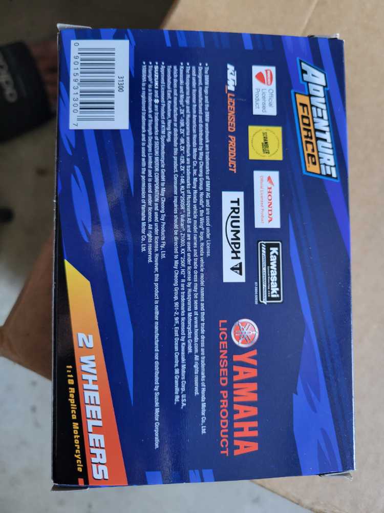 Adventure Force 2 Wheelers 1:18 Replica Motorcycle Yamaha Road Star  action figure collectible [Barcode 090159313007] - Main Image 3