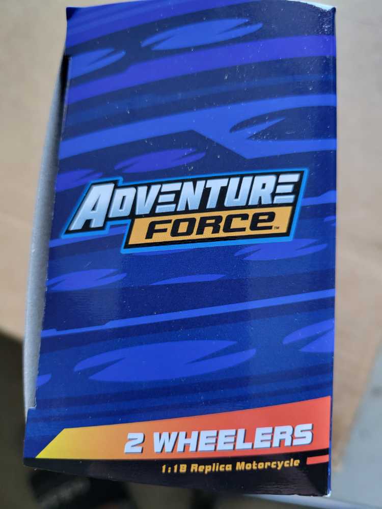 Adventure Force 2 Wheelers 1:18 Replica Motorcycle Yamaha Road Star  action figure collectible [Barcode 090159313007] - Main Image 4