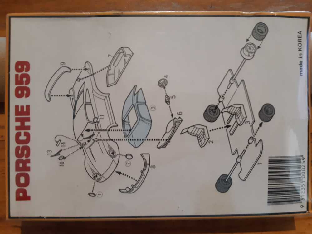 Porsche 959 - Century Plastic Model (Model Kit) action figure collectible [Barcode 9312351000259] - Main Image 2