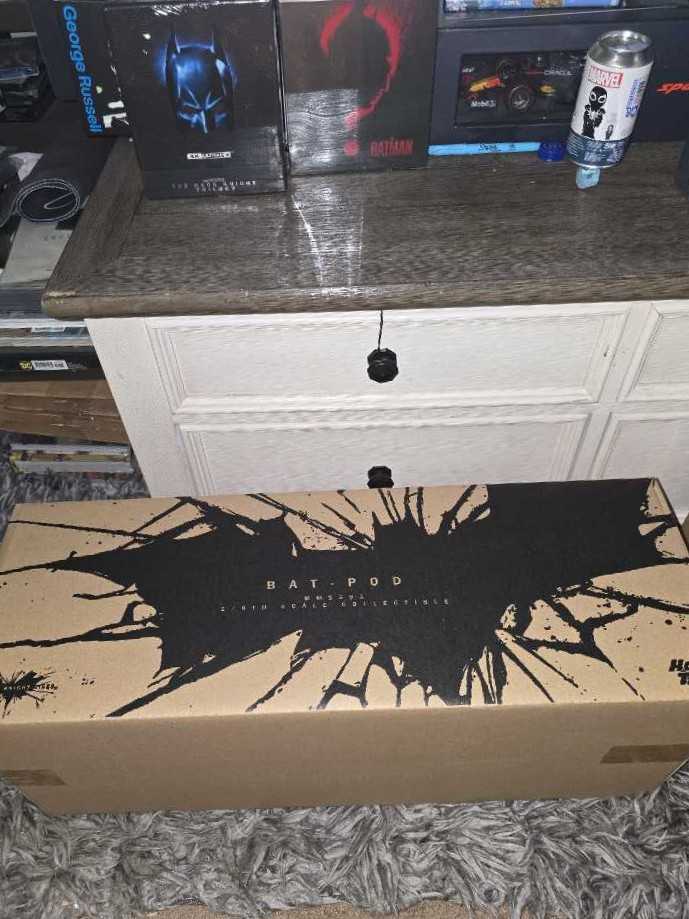 Hot Toys Bat Pod  - Hot Toys (Bat-Pod) action figure collectible [Barcode 4895228607133] - Main Image 4