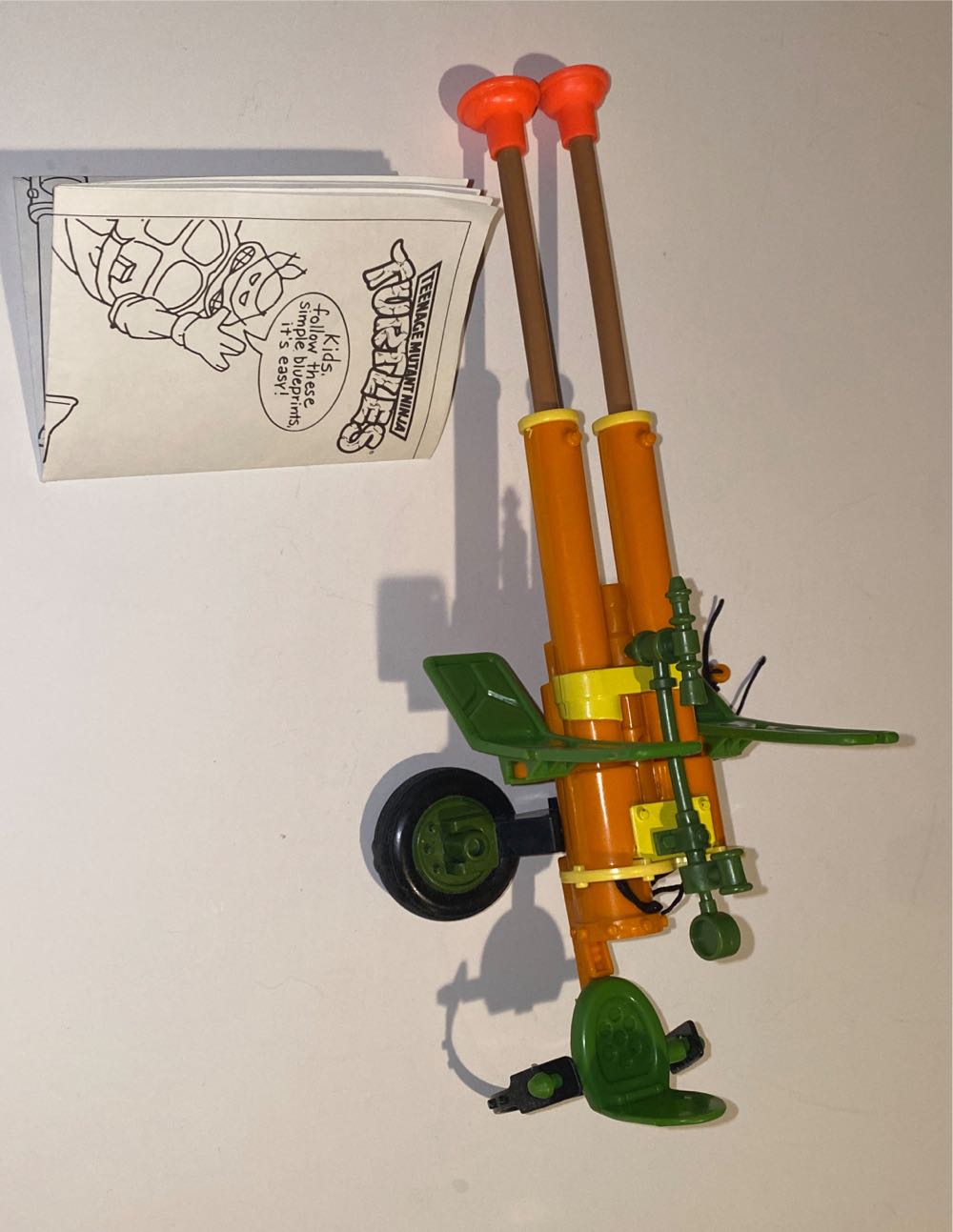 Teenage Mutant Ninja Turtles: Plunger Gun - Playmates (Teenage Mutant Ninja Turtles) action figure collectible - Main Image 2