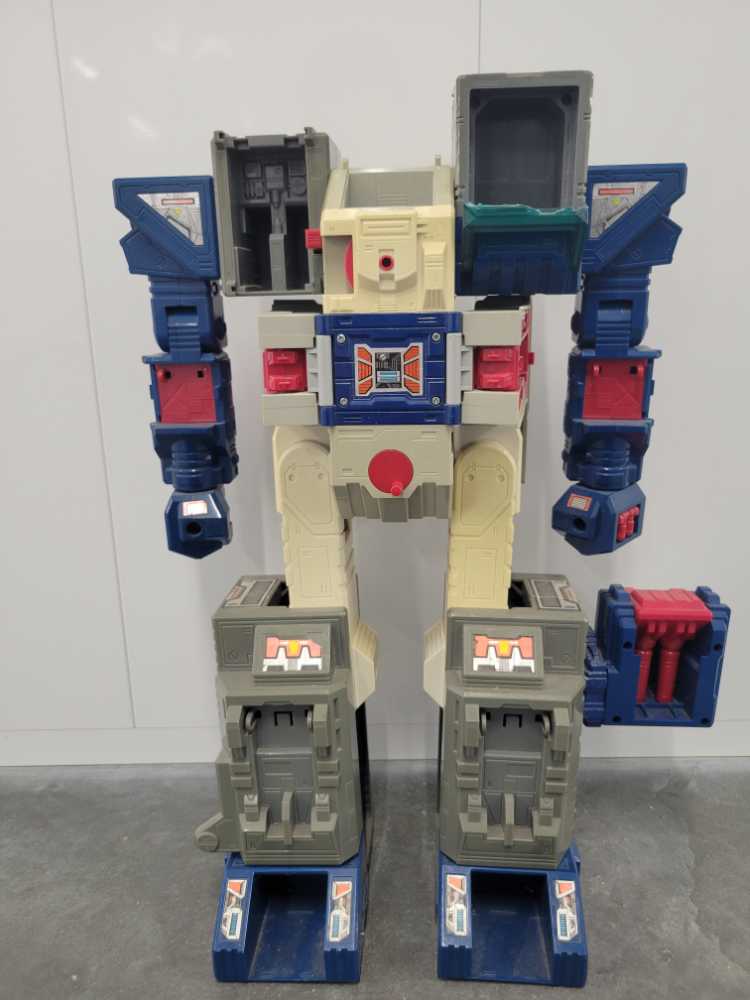 Fortress Maximus 2nd Headmaster Base City - Hasbro (1987) action figure collectible - Main Image 2