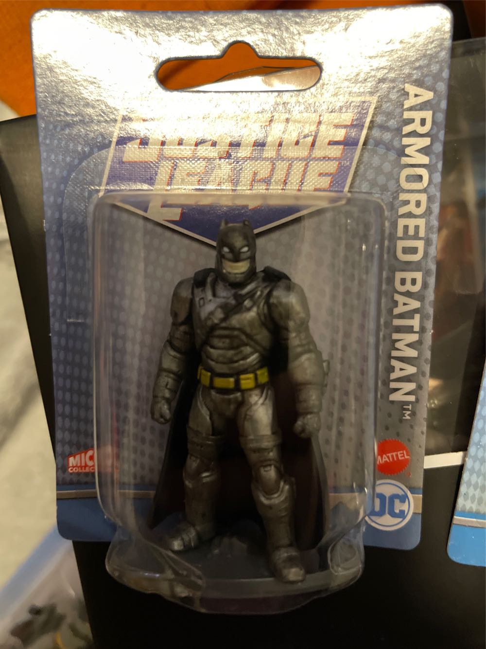 Micro Armored Batman - DC (DC Justice League Micro Collection) action figure collectible [Barcode 887961903362] - Main Image 2