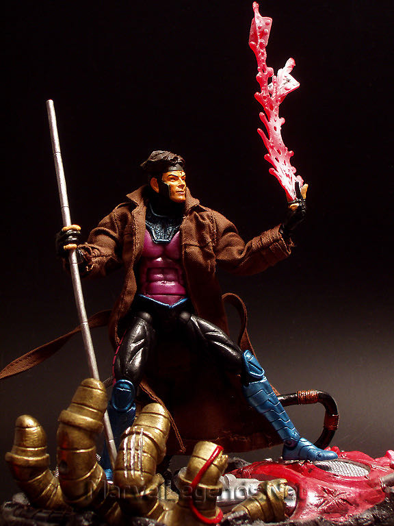Marvel Legends Gambit Series 4 - ToyBiz - Marvel action figure collectible - Main Image 3