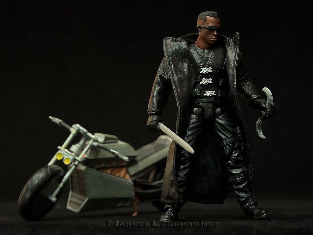 Marvel Legends Blade Series 5 - ToyBiz - Marvel action figure collectible - Main Image 2