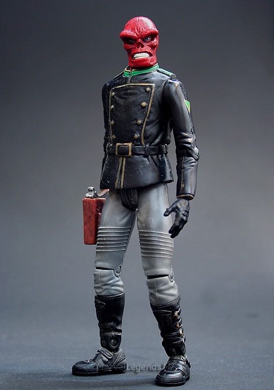 Red Skull - Toybiz (Marvel Legends) action figure collectible - Main Image 4