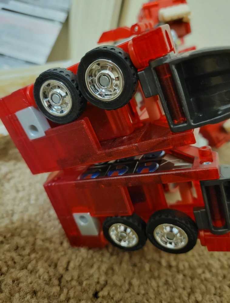 God Fire Convoy Special Clear Version - Takara (Car Robots) action figure collectible - Main Image 4