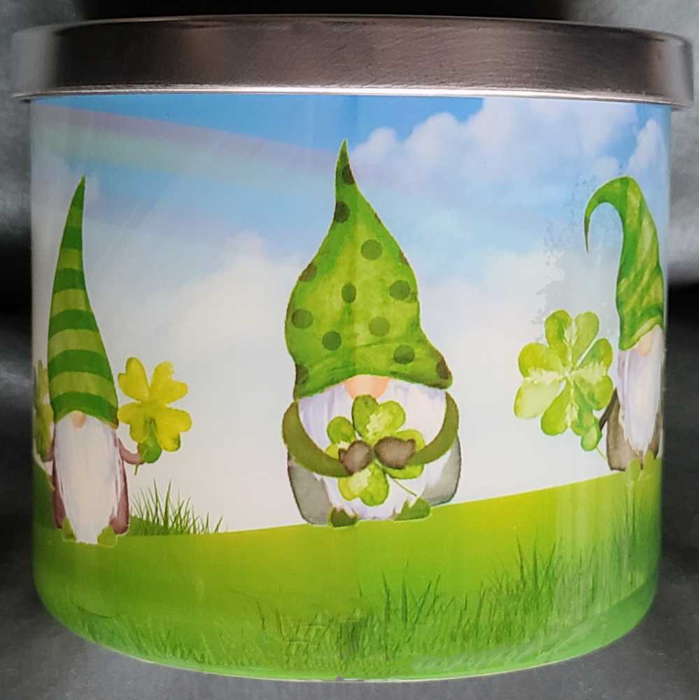 CANDLE: St. Patrick’s Day Huntington Home Candle -  Gnomes 2022 - Huntington Home Candles (St. Patrick’s Day Candles) action figure collectible [Barcode 4099100267129] - Main Image 3
