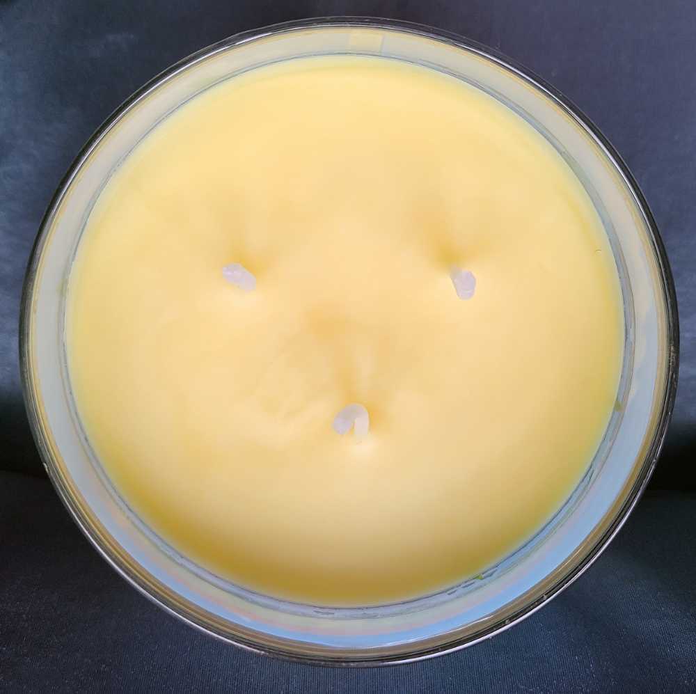 CANDLE: St. Patrick’s Day Huntington Home Candle -  Gnomes 2022 - Huntington Home Candles (St. Patrick’s Day Candles) action figure collectible [Barcode 4099100267129] - Main Image 4