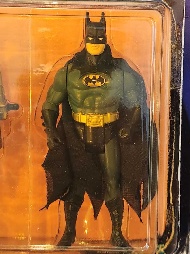Batman (Wall Scaler) - Kenner (Batman: The Dark Knight Collection) action figure collectible [Barcode 076281631301] - Main Image 3