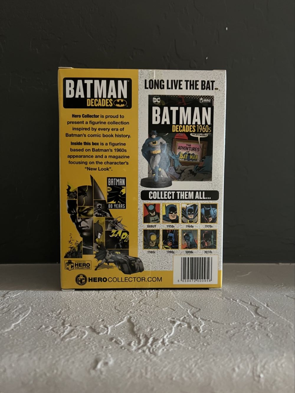 Hero Collector: 1960 Silver Age - Eaglemoss Hero Collector (Batman) action figure collectible [Barcode 5059072000956] - Main Image 3