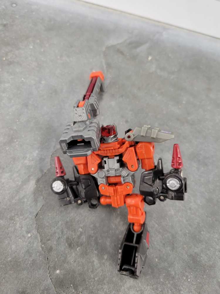 Scrapmetal Red 2nd - Hasbro (Cybertron) action figure collectible - Main Image 4