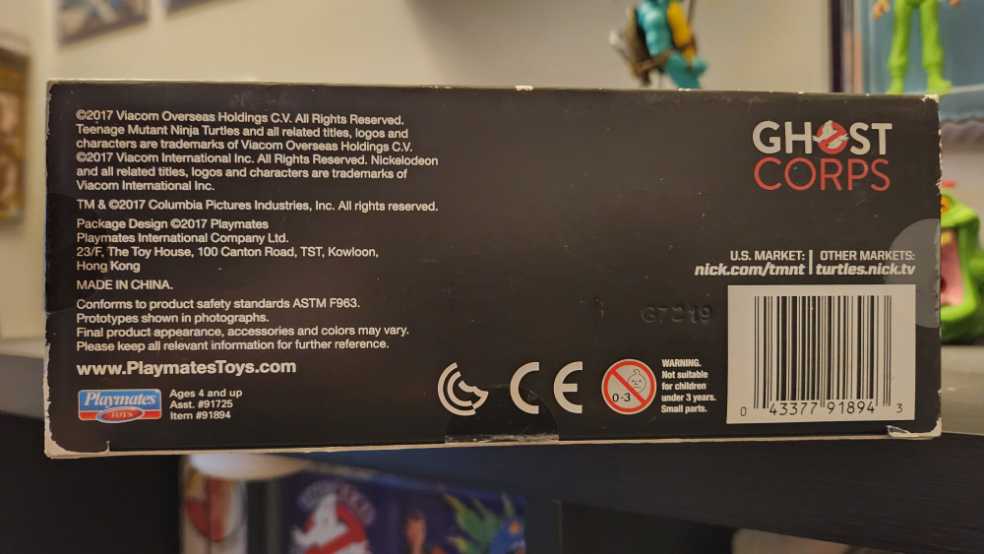 Teenage Mutant Ninja Turtles Ghostbusters Crossover Ninja Ghostbusters Leonardo as Stanz - Playmates (Teenage Mutant Ninja Turtles) action figure collectible [Barcode 043377918943] - Main Image 3