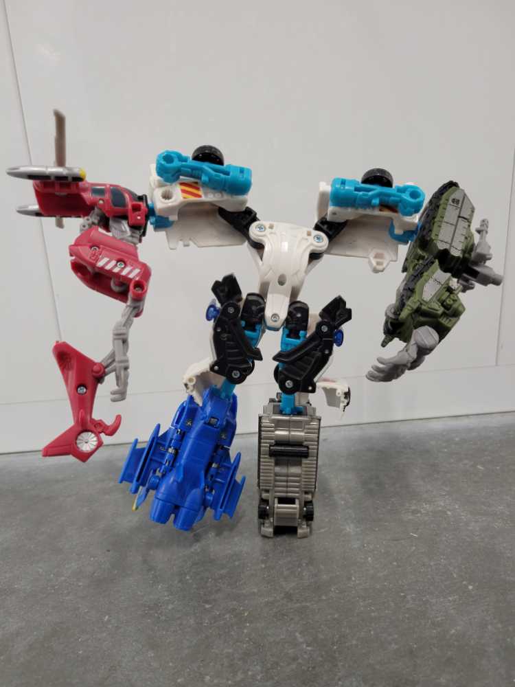 Stakeout with Protectobots  - Hasbro (Power Core Combiners) action figure collectible - Main Image 4