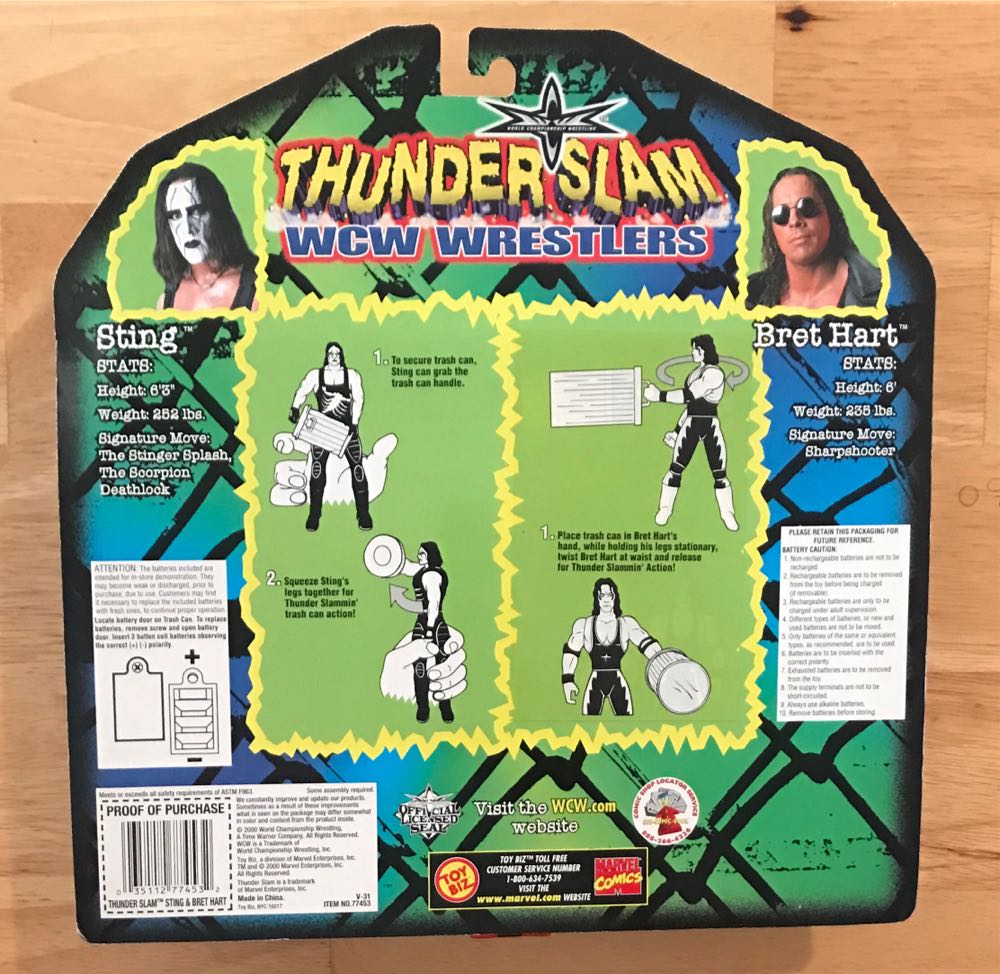 Sting Vs Bret Hart - Toy Biz (WCW Thunder Slam) action figure collectible [Barcode 035112774532] - Main Image 2