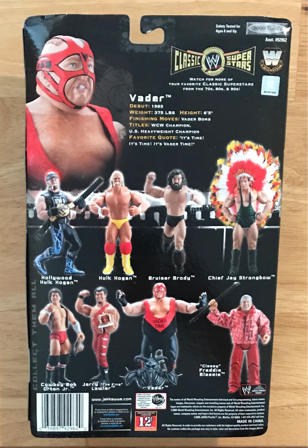 WWE Jakks Pacific Classic Superstars Series 8: Vader - WWE Jakks Pacific Classic Superstars (WWE Jakks Pacific Classic Superstars Series 8) action figure collectible [Barcode 039897929620] - Main Image 2