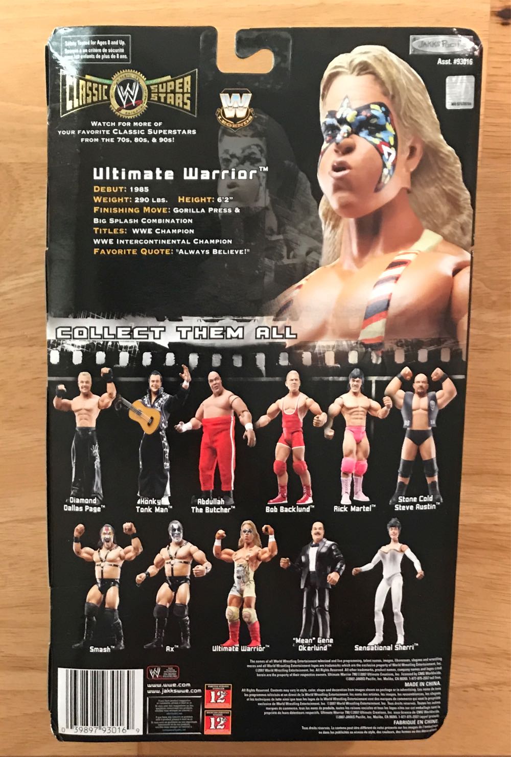 Ultimate Warrior - Jakks Pacific (Classic Super Stars) action figure collectible [Barcode 039897930169] - Main Image 2