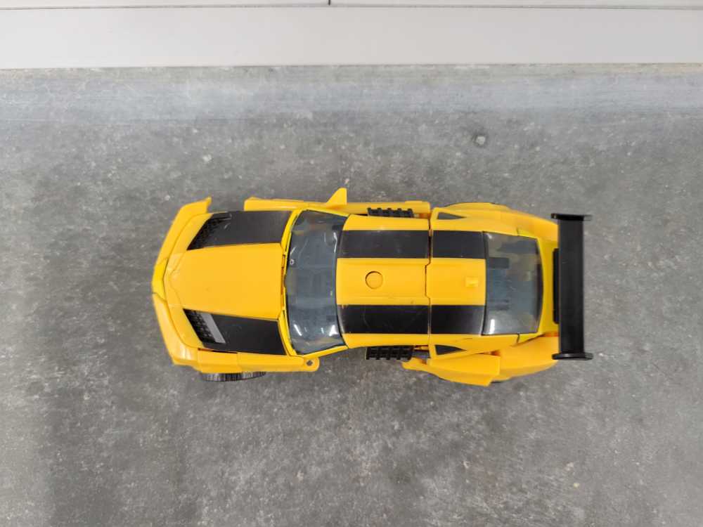 Bumblebee Project - Hasbro (Dark Of The Moon) action figure collectible - Main Image 2