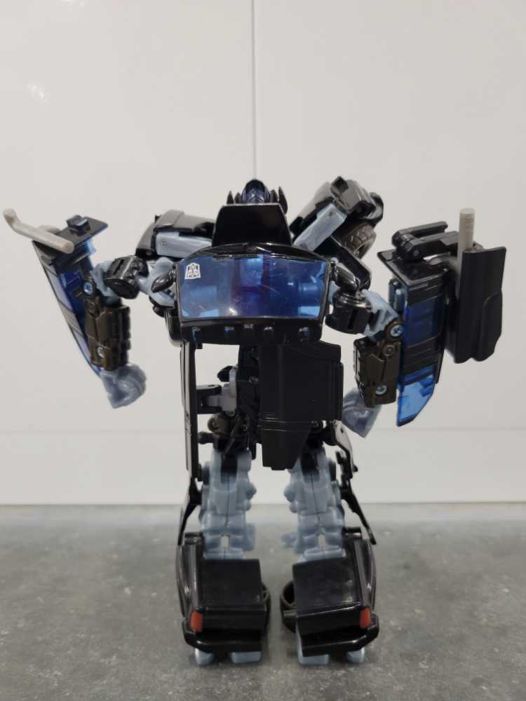 Ironhide Deluxe Missing Partical Cannon - Hasbro (Dark Of The Moon) action figure collectible - Main Image 4