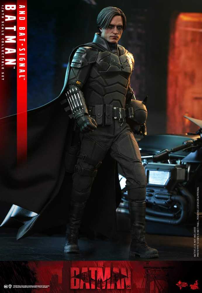 Batman, The Batman (Deluxe Version) - Hot Toys (The Batman (2022)) action figure collectible - Main Image 2