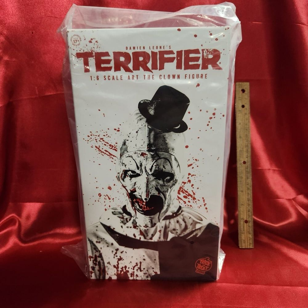 Trick or Treat Studios - Art the Clown (Terrifier) - Trick or Treat Studios (Horror) action figure collectible [Barcode 811501036227] - Main Image 4