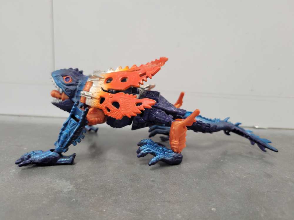 Iguanas Transmetal - Hasbro (Beast Wars) action figure collectible - Main Image 3