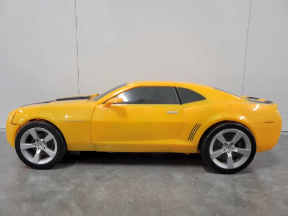 Bumblebee Ultimate 3rd Vehicle Mode - Hasbro (Movie) action figure collectible - Main Image 3