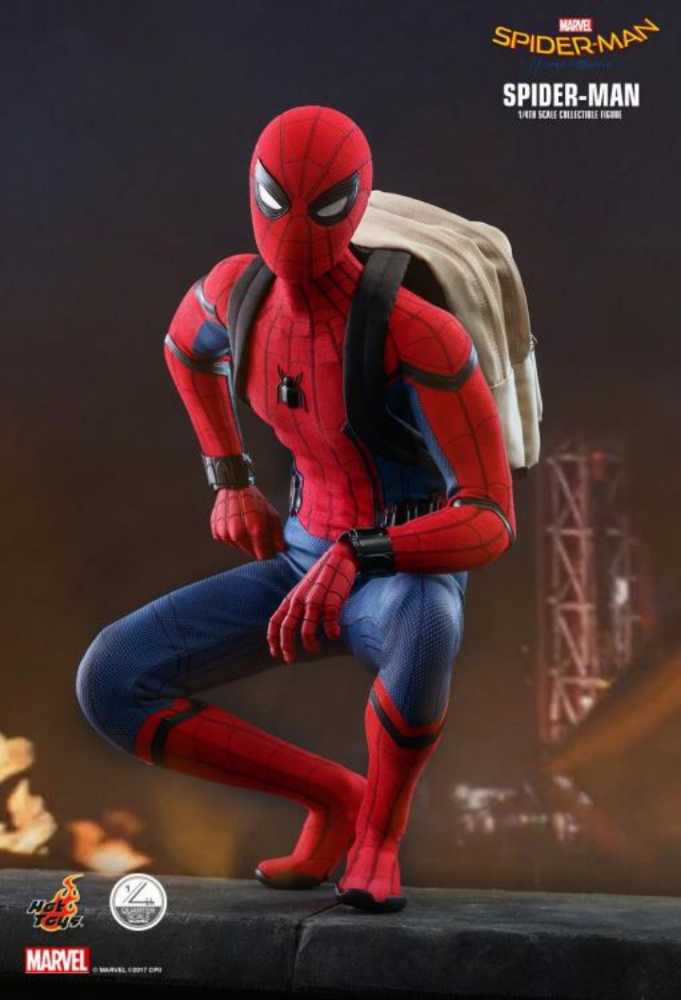 Hot Toys Spider-Man Homecoming 1/6th Scale - Hot Toys / Sideshow (1/6 Scale Collectibles) action figure collectible - Main Image 4