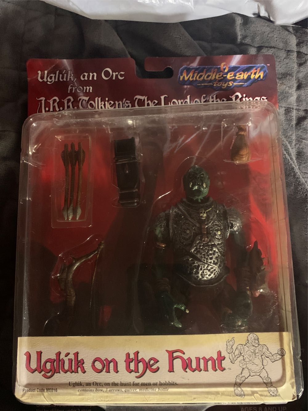Ugluk On The Hunt  action figure collectible [Barcode 651174010168] - Main Image 1