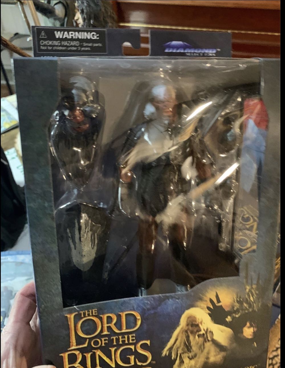 Diamond Select - Lord of the Rings - URUK-HAI ORC - Diamond Select Toys (Lord Of The Rings DST) action figure collectible [Barcode 699788840863] - Main Image 4
