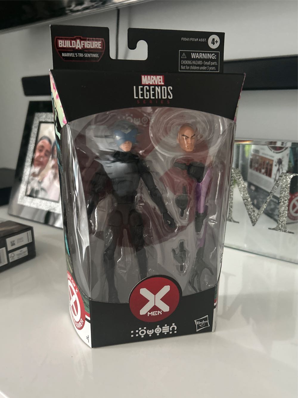 Charles Xavier - Hasbro (Marvel Legends - Tri Sentinel) action figure collectible [Barcode 5010993790258] - Main Image 4