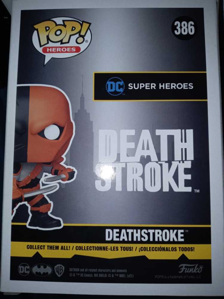 Batman: Deathstroke #386 - Funko (Batman) (Batman) action figure collectible [Barcode 889698546171] - Main Image 2