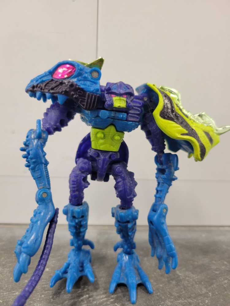 Spittor Transmetal - Hasbro (Beast Wars) action figure collectible - Main Image 2