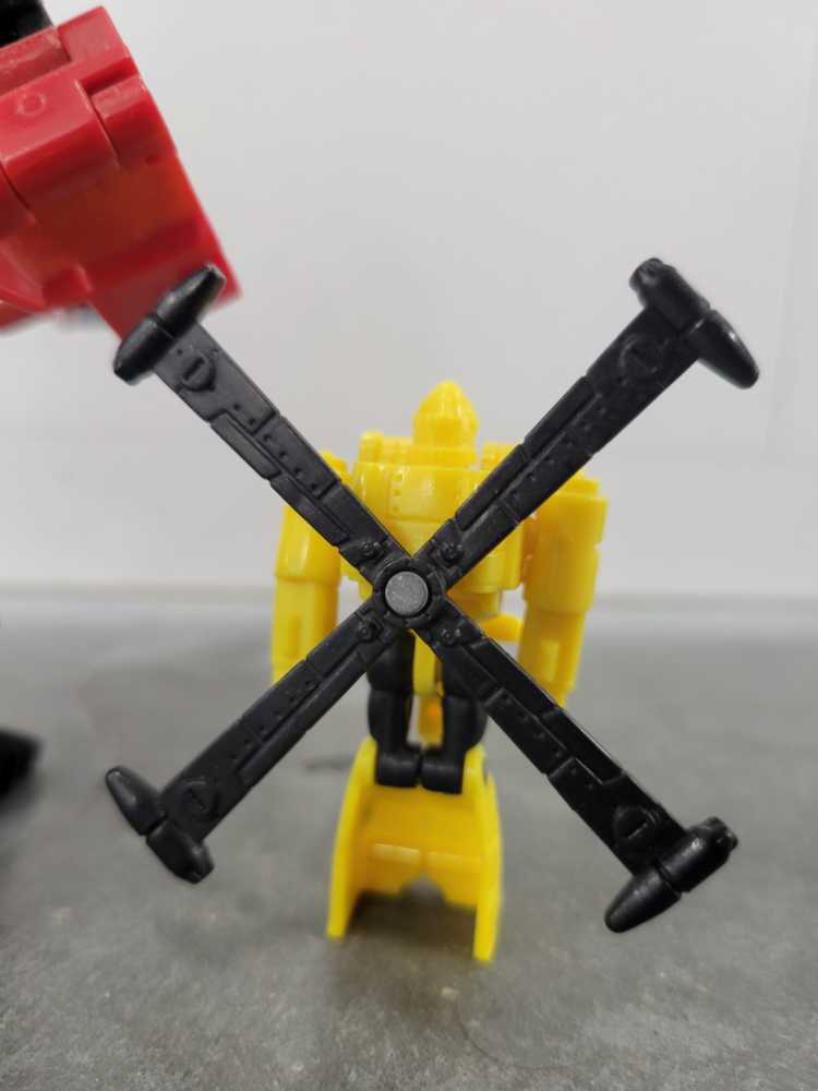 Jolt With Hot Shot Powerlinx  - Hasbro (Armada) action figure collectible - Main Image 3