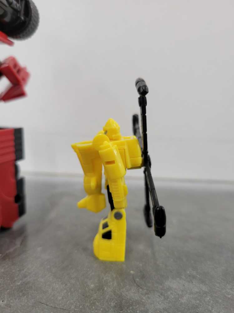 Jolt With Hot Shot Powerlinx  - Hasbro (Armada) action figure collectible - Main Image 4