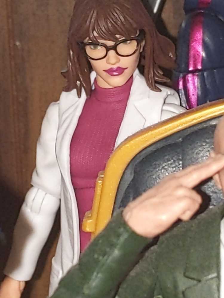 Marvel Legends Moira McTaggart - Hasbro action figure collectible - Main Image 1