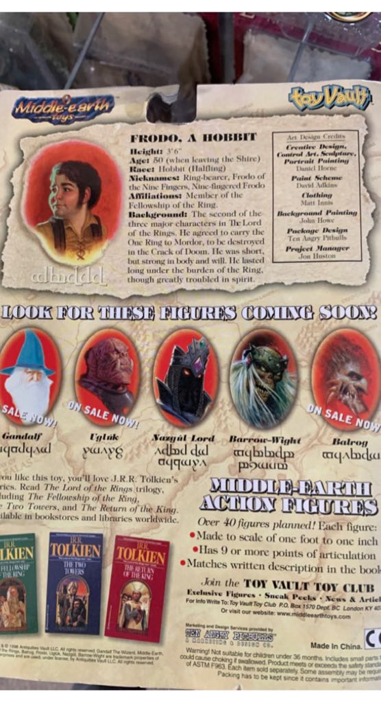 Frodo A Hobbit JRR Tolkiens Lord Of The Rings - Toy Vault action figure collectible [Barcode 651174010144] - Main Image 2