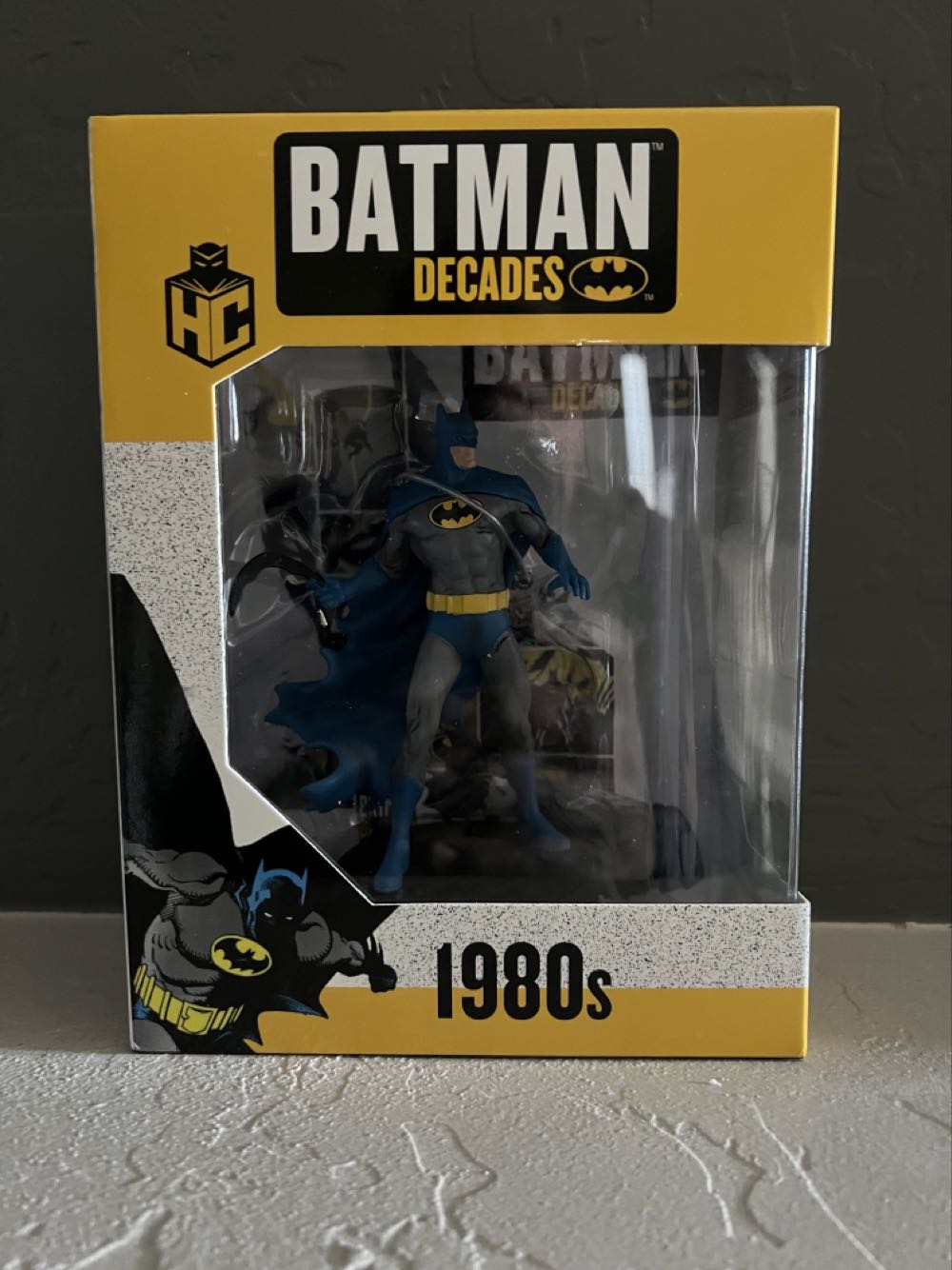 Batman Decades Collection: 1980s - Eaglemoss Hero Collector (Batman) action figure collectible [Barcode 5059072000970] - Main Image 2