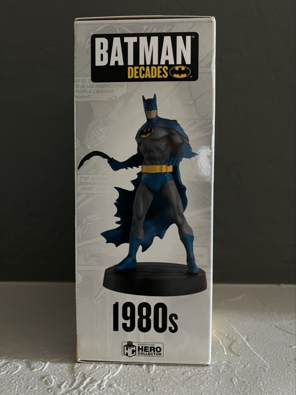 Batman Decades Collection: 1980s - Eaglemoss Hero Collector (Batman) action figure collectible [Barcode 5059072000970] - Main Image 4