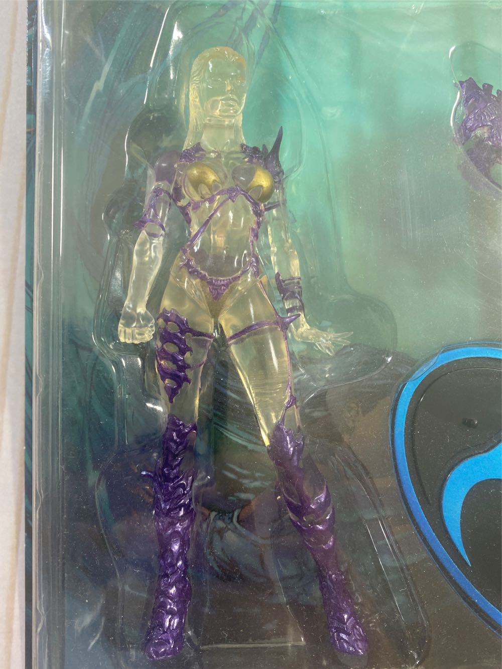 Fathom: Translucent Aspen Matthews - Moore Action Collectables (Girls) action figure collectible [Barcode 661470090054] - Main Image 4