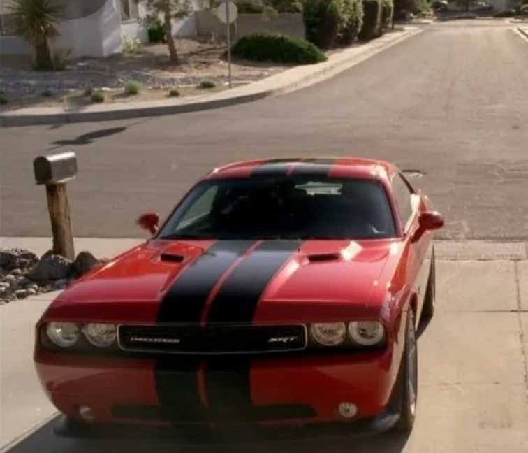 Breaking Bad Vehicle - 2012 Dodge Challenger  Red - Greenlight Collectibles (Breaking Bad) action figure collectible - Main Image 4