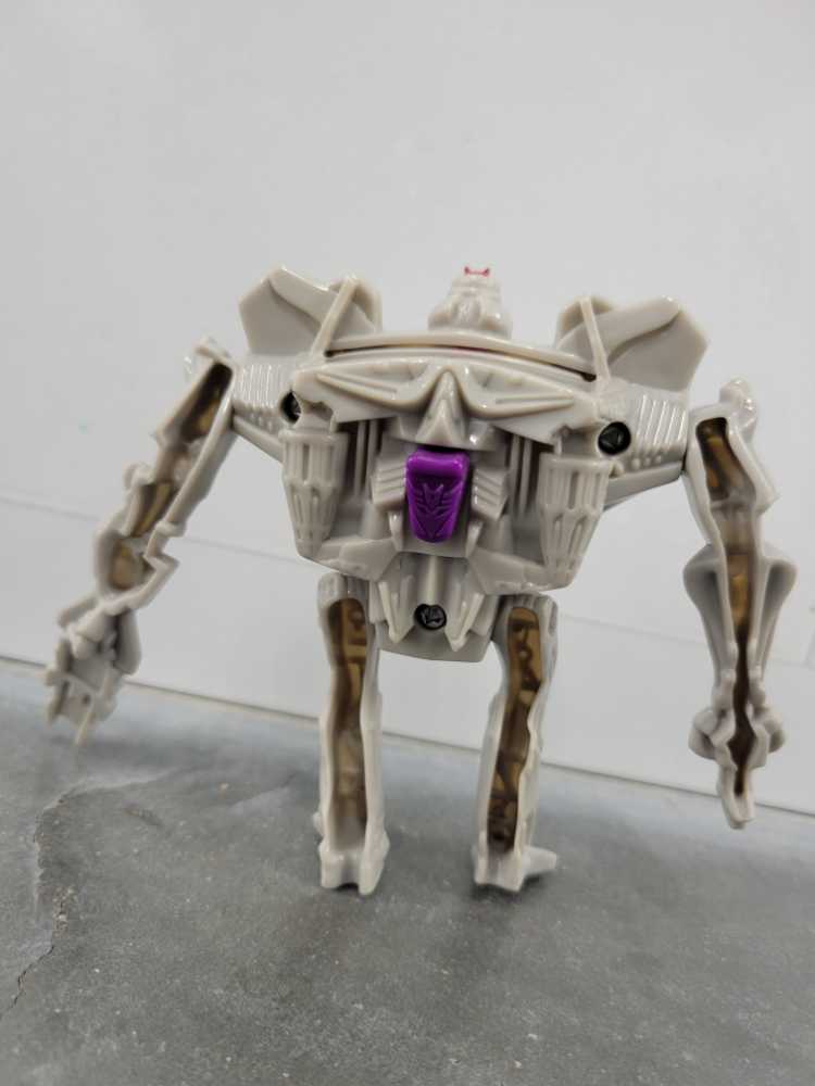 Starscream McDonald’s 2nd - Hasbro (Revenge Of The Fallen) action figure collectible - Main Image 4