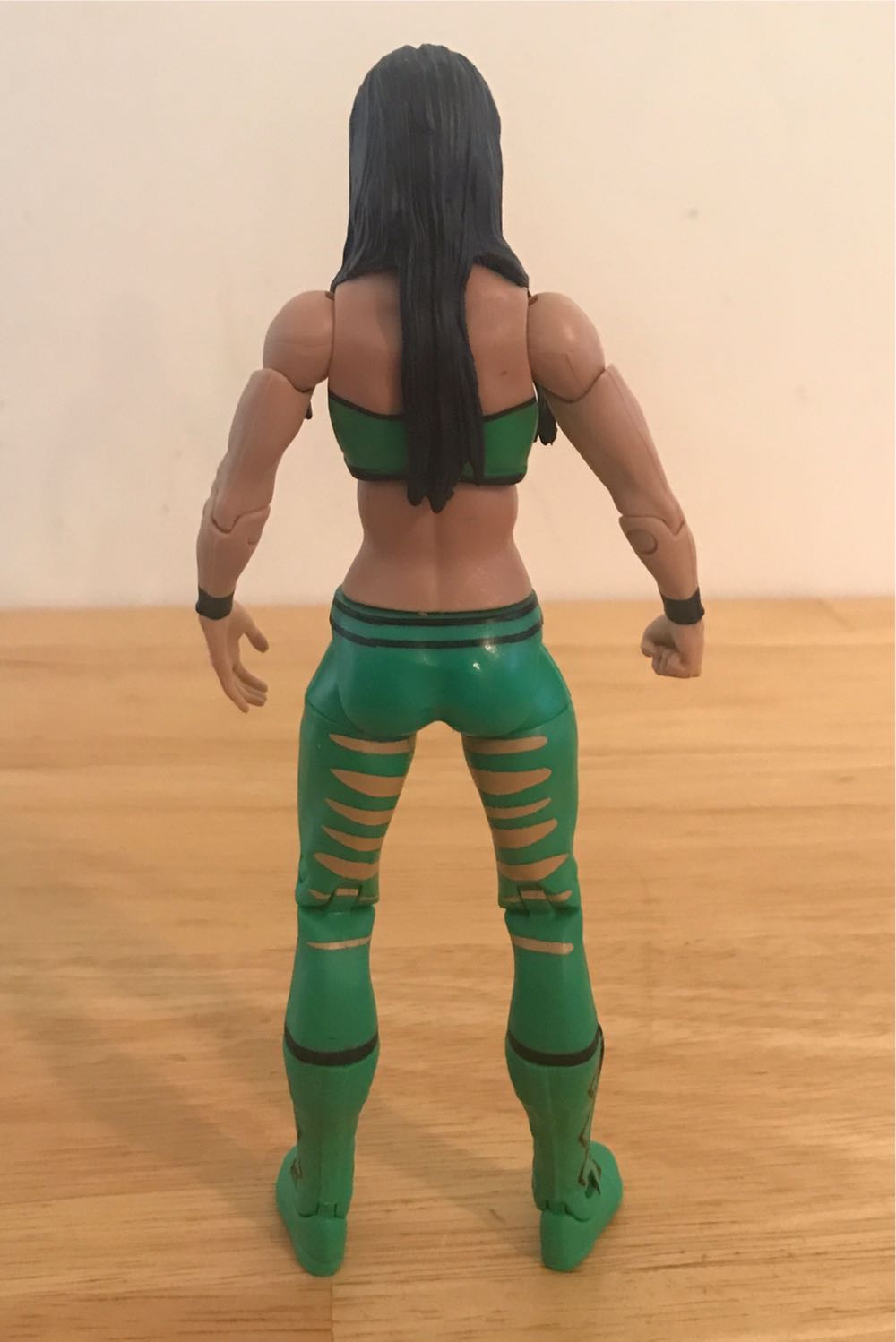 Brie Bella - Mattel Wwe (WWE Mattel Basic Series Battle Pack Series 26) action figure collectible - Main Image 2