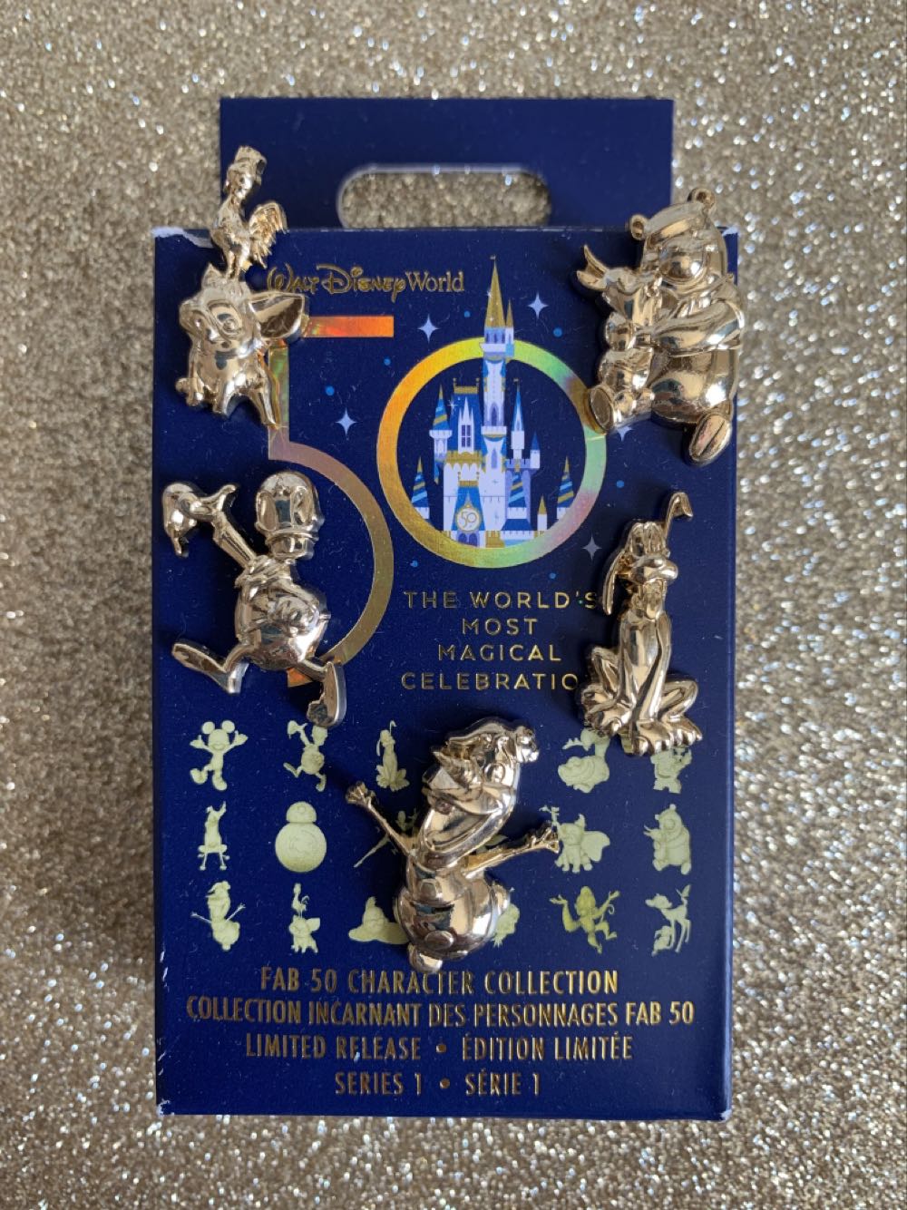 Walt Disney World 50th Anniversary Fab 50 Gold Statue Pin - Disney Theme Park Merchandise (Walt Disney World Resorts 50th Anniversary) action figure collectible [Barcode 400946766839] - Main Image 2